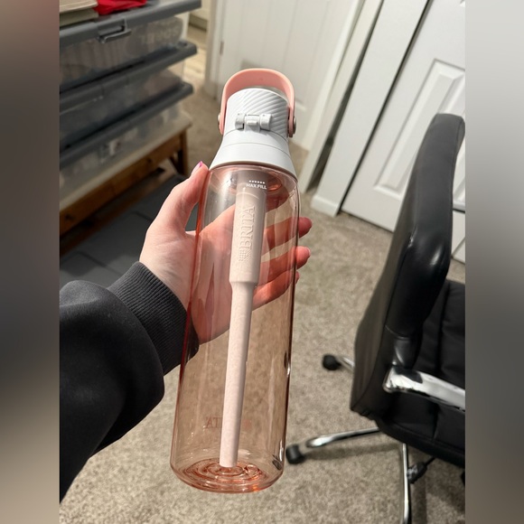 Brita 26oz Blush Pink Plastic Water Bottle With Filter - Picture 2 of 5